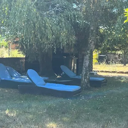La Maison Pourpre